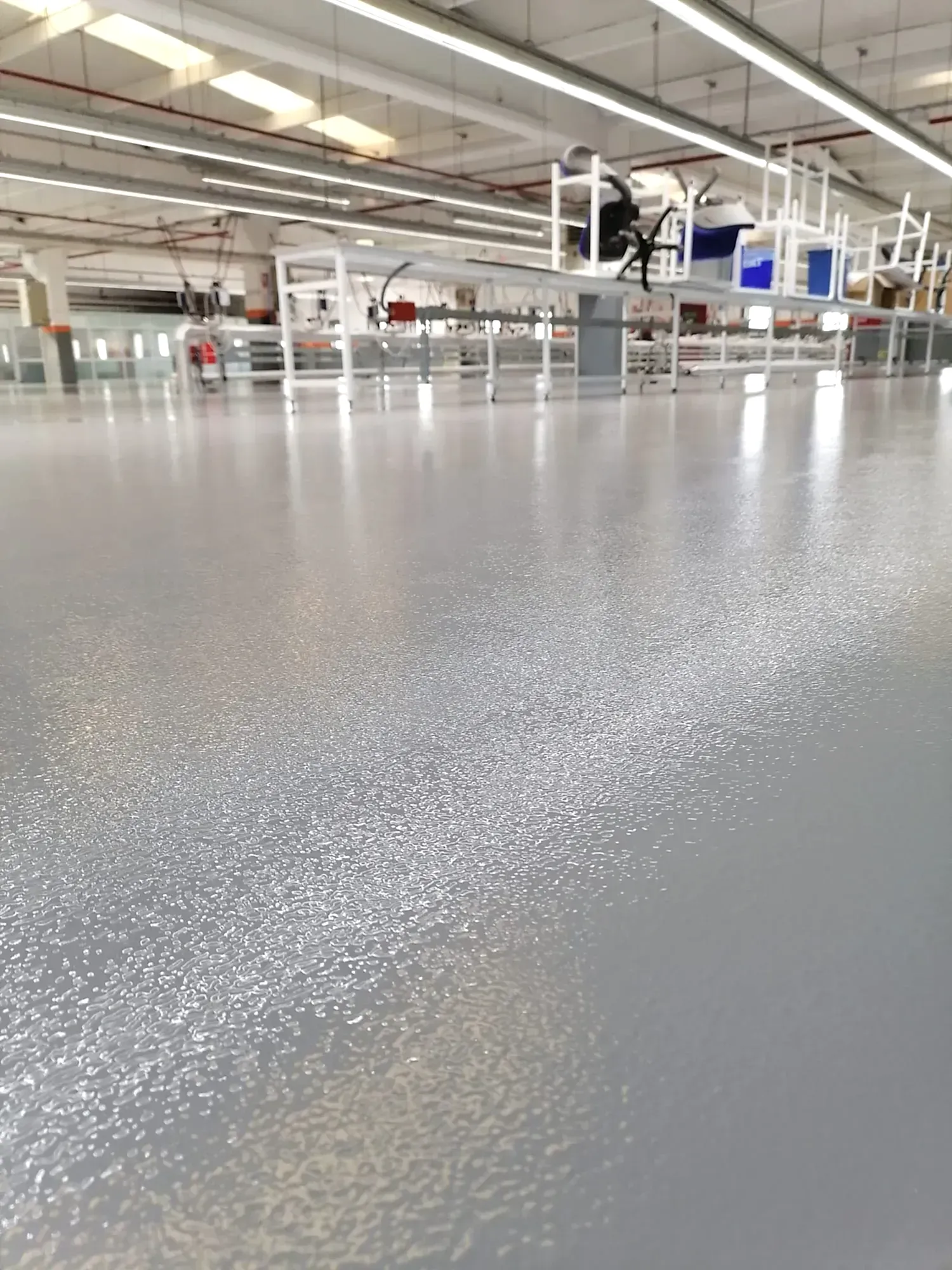 portakal-kabugu-gorunumlu-ozpolat-epoksi-zemin-kaplama-11